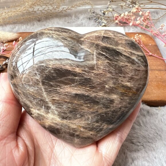 Beautiful Black Moonstone Heart - Picture 4 of 8